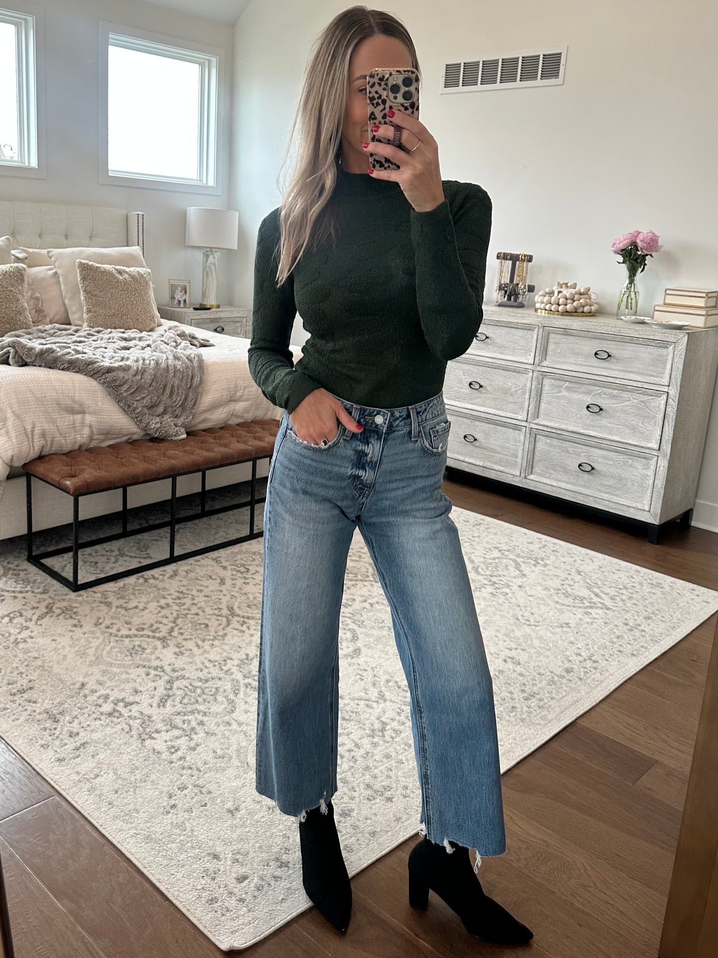 High Rise Cropped Jean