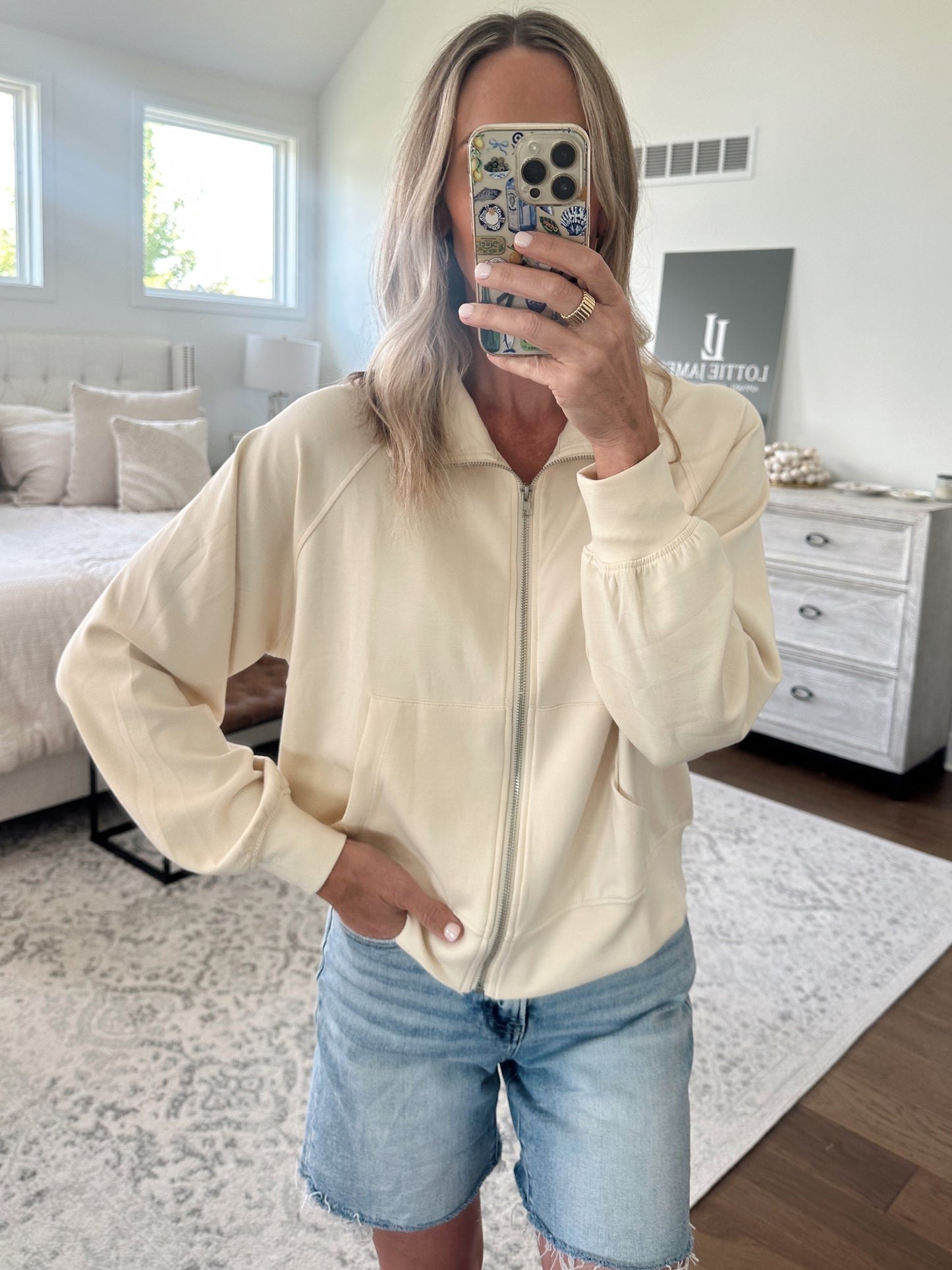 Soft Zip Up- Cream
