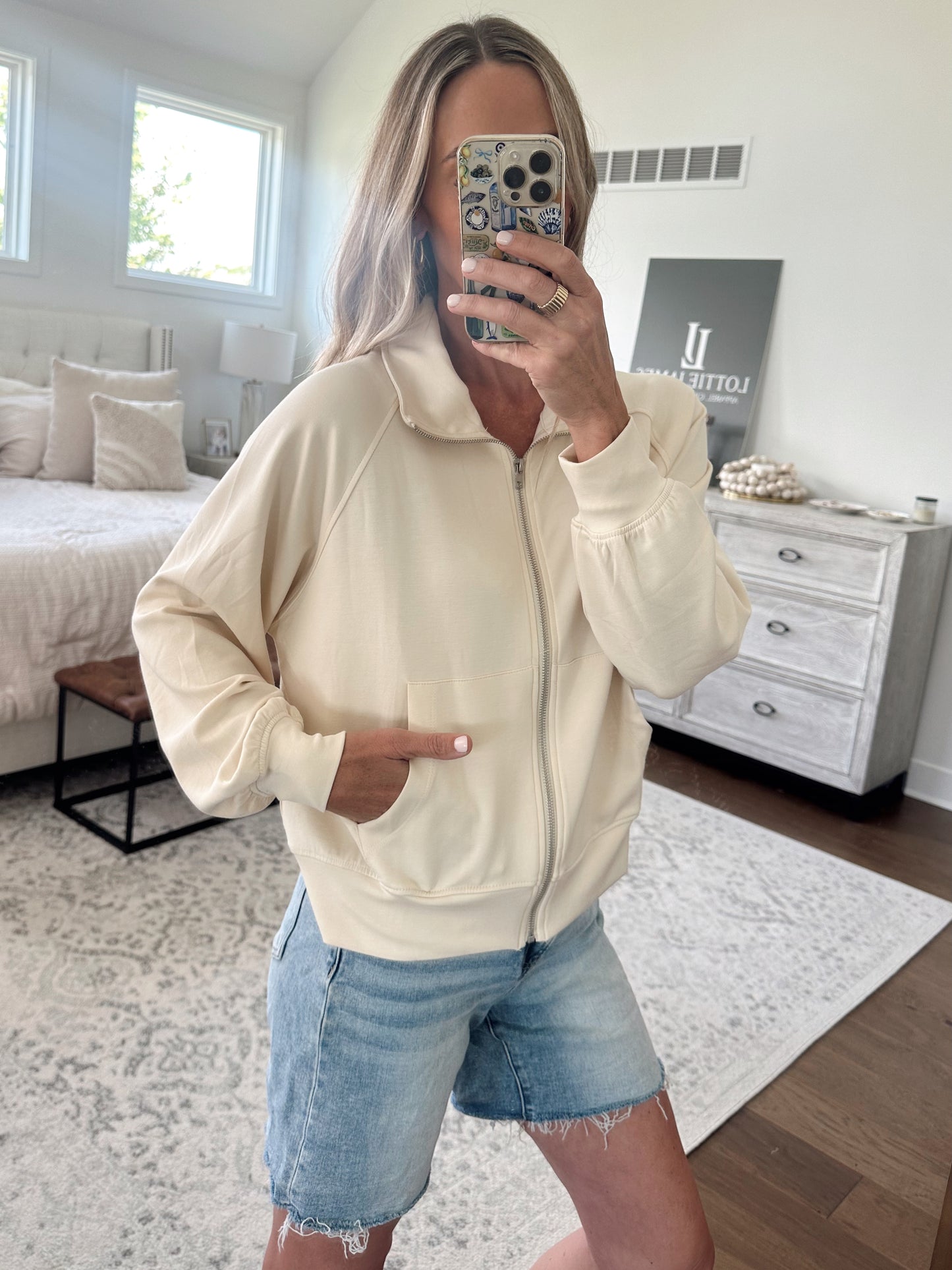 Soft Zip Up- Cream