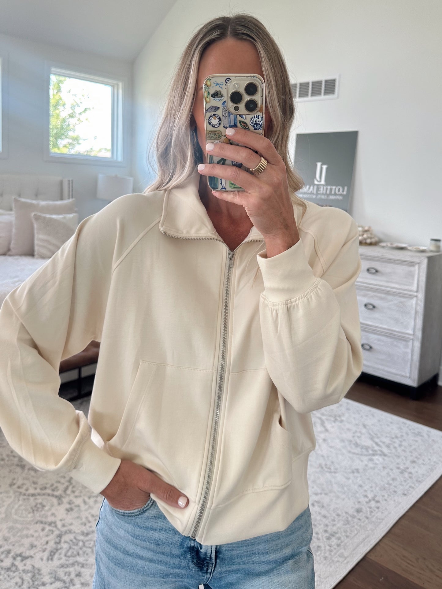 Soft Zip Up- Cream