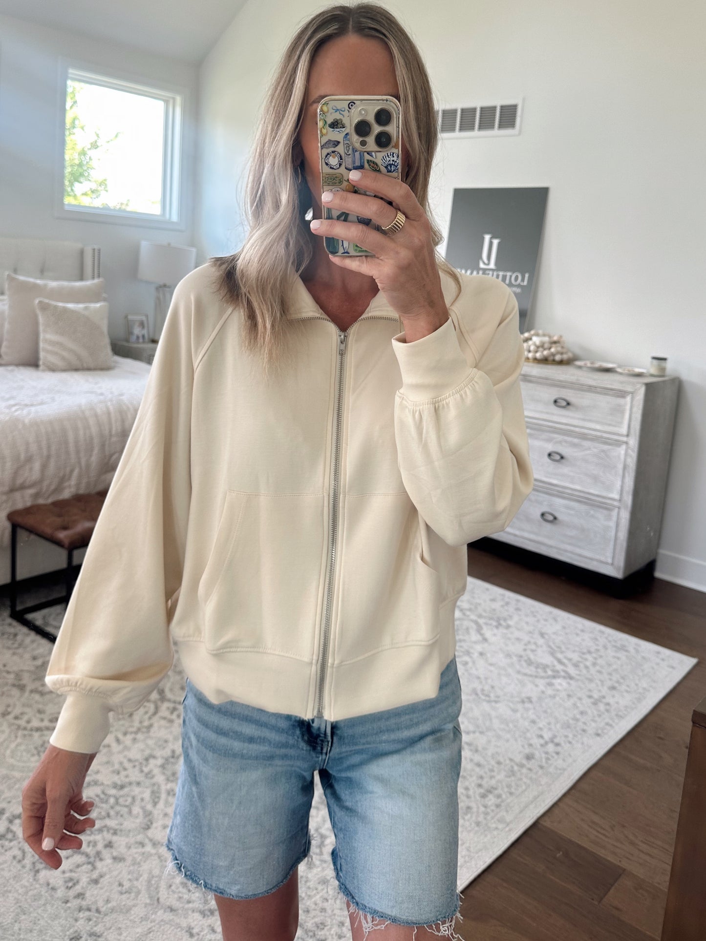 Soft Zip Up- Cream