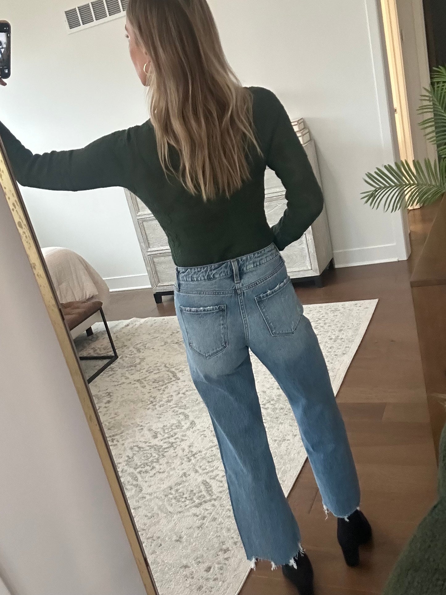 High Rise Cropped Jean