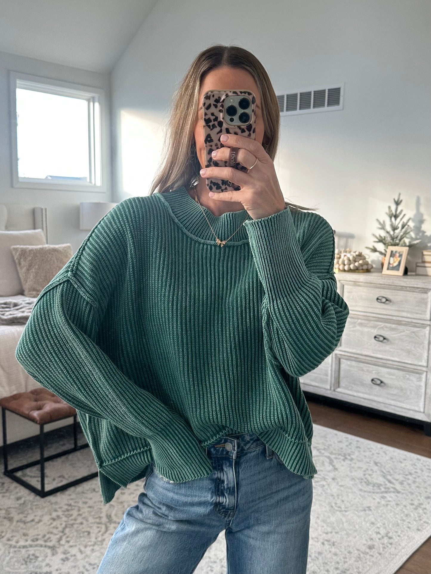 Oversized Cropped Sweater- Green