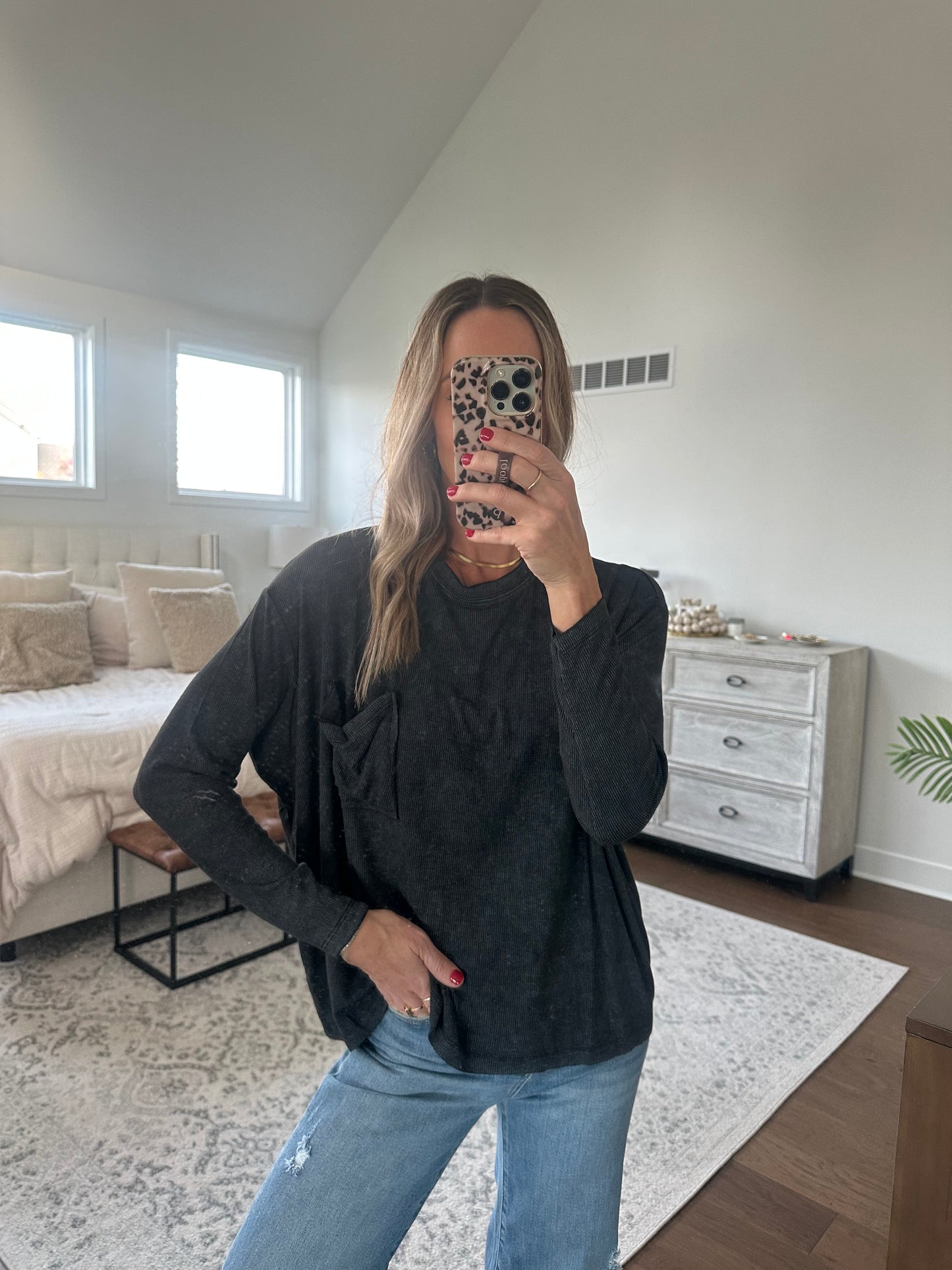 Long Sleeve Pocket Tee- Ash Black