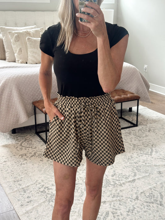Checkered Shorts- Tan