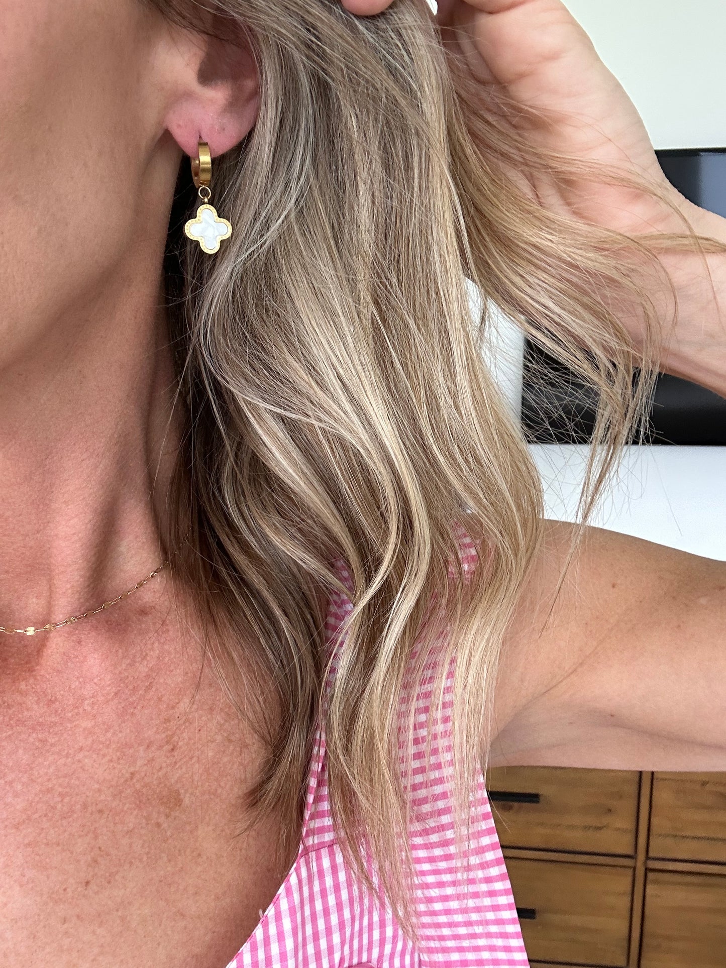 Ivory Clover Earring