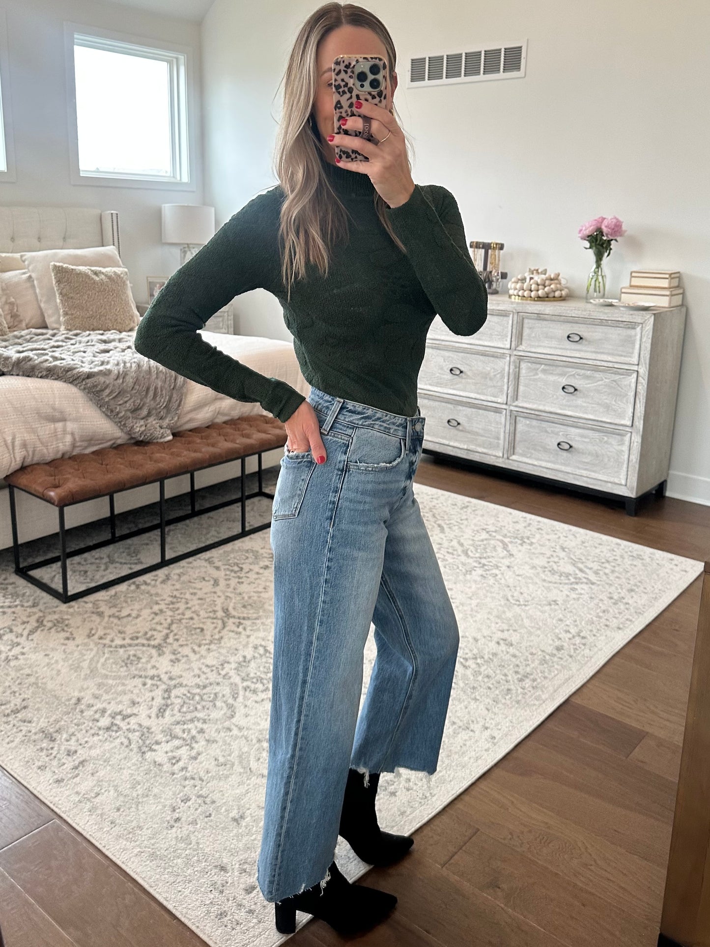 High Rise Cropped Jean