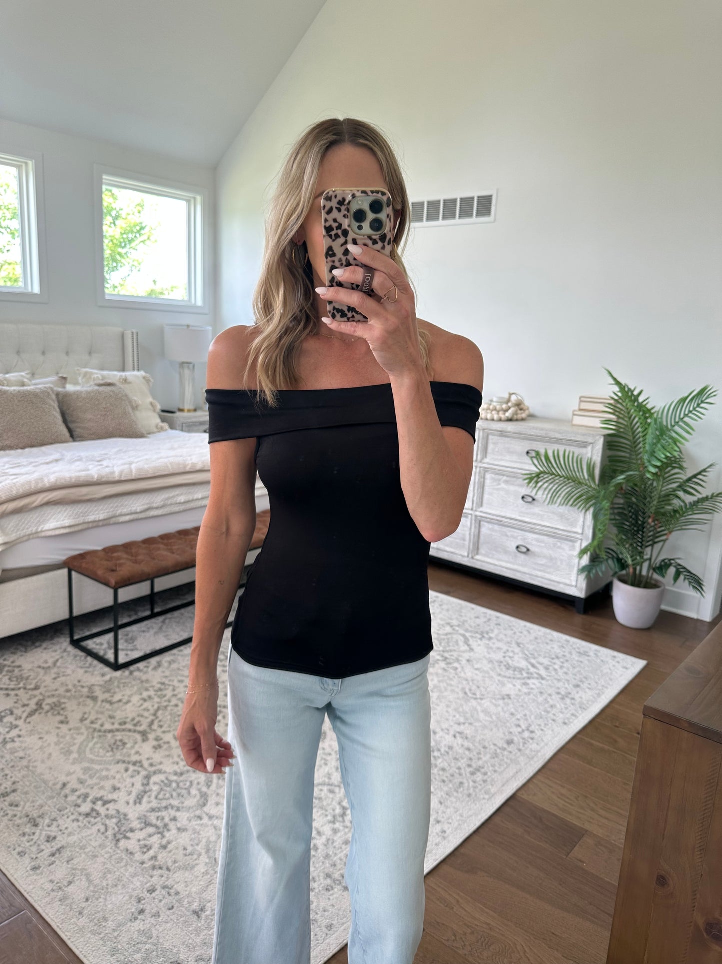 Seamless Off The Shoulder Top- Black