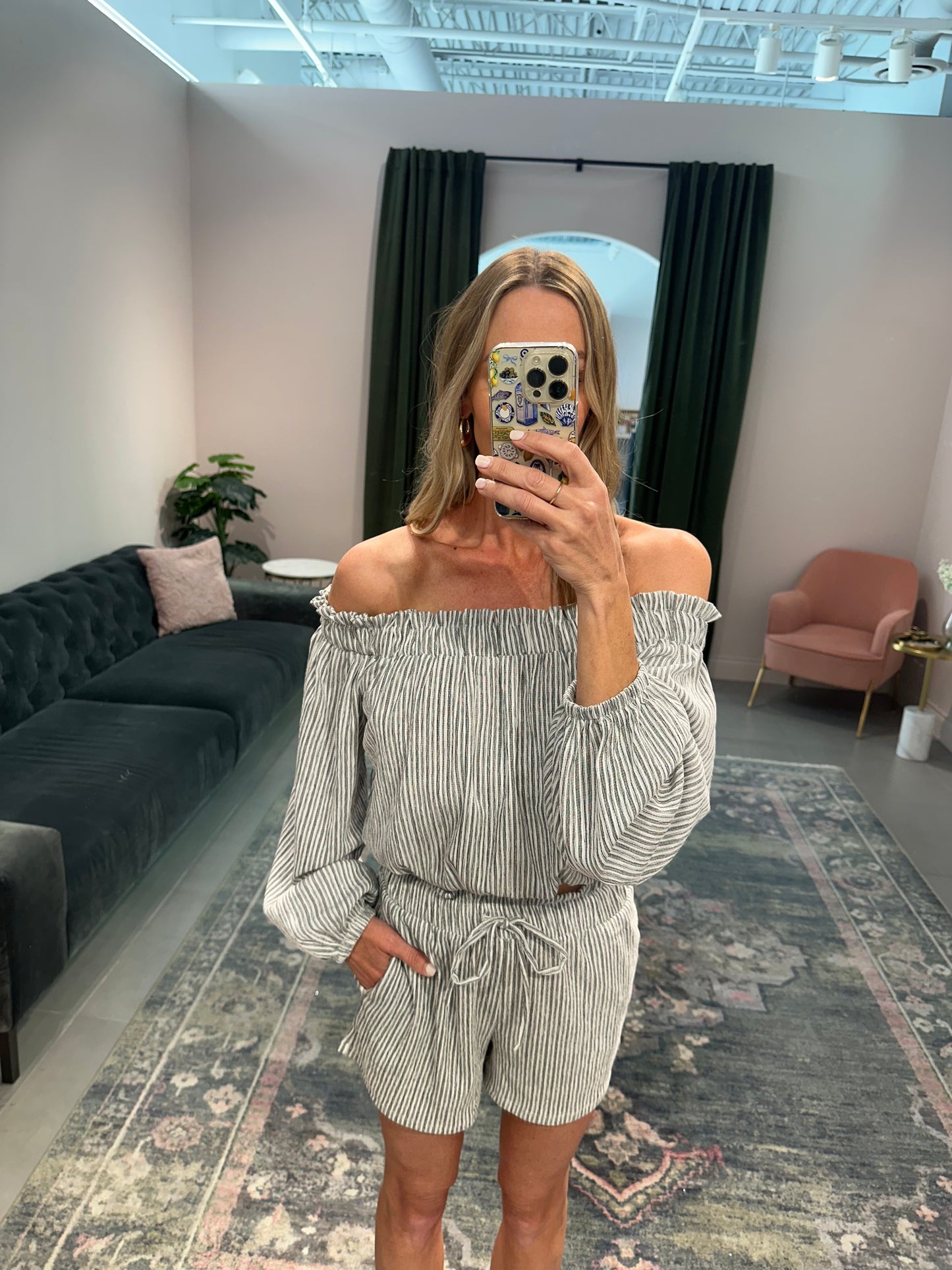 Off the Shoulder Set- Black & White