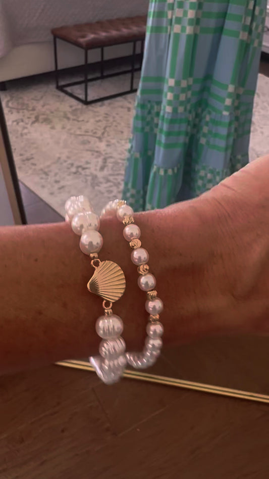 Shell Pearl Stretch Bracelet